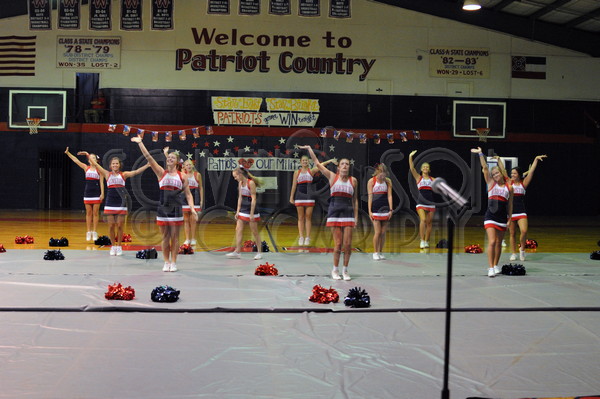 8-28 WA Pep Rally 178.JPG - SCRIVENER D300